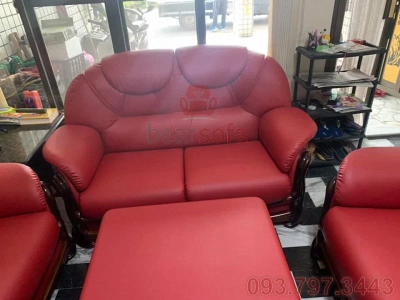 Mặt bàn cũng cùng tone luôn - Bọc ghế sofa tại Thủ Đức